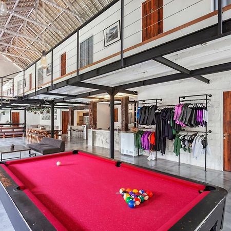 Takeoff Surf Camp & Hotel Canggu Eksteriør billede
